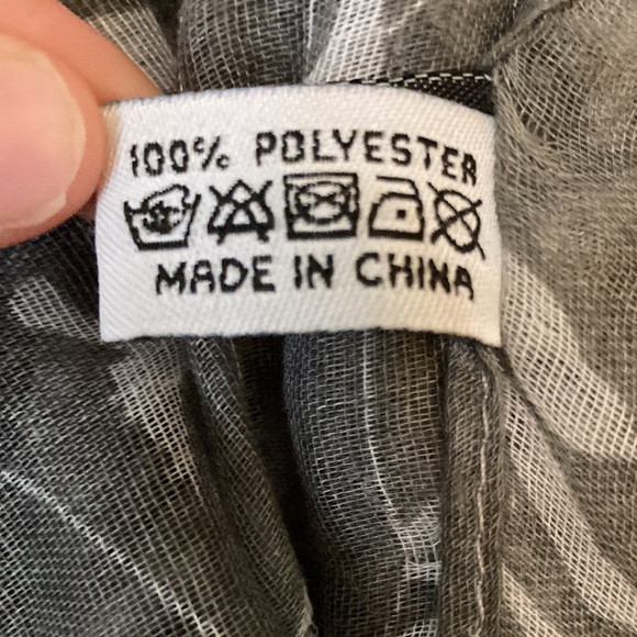 Tickled Pink | Infinity Scarf | Bird Print - Picture 4 of 8